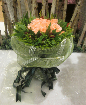 Le cadeau fait sur commande d'organza de fleur met en sac le tissu Rolls d'emballage de feuille d'emballage